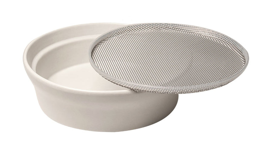 Artikelbild 1 von "Weizengrassieb antik-weiß (23 cm)" aus der Kategorie Keimschale