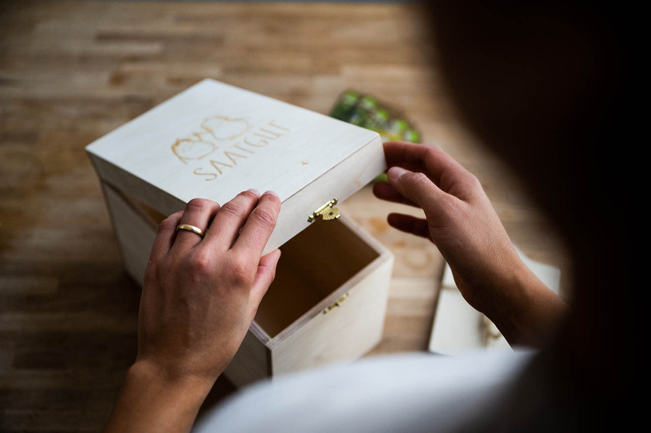 Artikelbild 2 von "Fryd Holz-Saatgutkiste inkl. 5 Päckchen BIO-Saatgut und Registern"