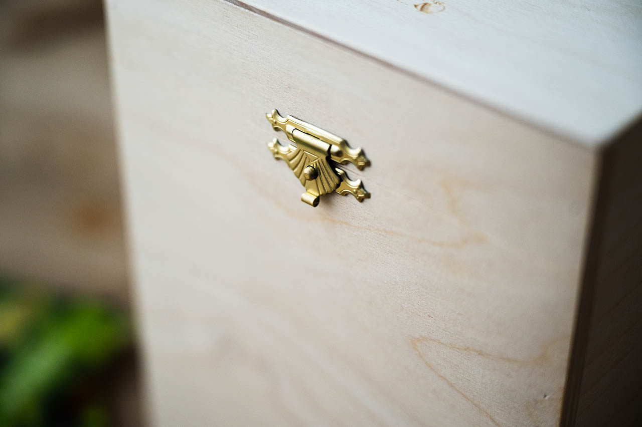 Artikelbild 4 von "Fryd Holz-Saatgutkiste inkl. 5 Päckchen BIO-Saatgut und Registern + 1 Jahr Super Fryd"